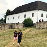V Žumberku na slavnosti řemesel pomáhal razit dětem pražské groše jako zavedená mincovna. Ruku necítil