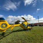 Při čelním střetu dvou aut na Budějovicku se zranili tři lidé. K nehodě vzlétl vrtulník
