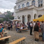 Historické centrum Tábora žije knižním festivalem Tabook. Knižní trh, výstavy, koncerty a debaty trvají do neděle