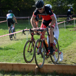 Bernartický cyklokros opanoval Jakub Elbadri z Prostějova