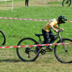 Bernartický cyklokros opanoval Jakub Elbadri z Prostějova