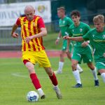 Fotbal: Krumlovská rezerva si otevřela střelnici. Chvalšiny odjely s půltuctem i červenou kartou