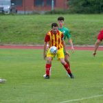 Fotbal: Krumlovská rezerva si otevřela střelnici. Chvalšiny odjely s půltuctem i červenou kartou