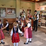 Hotel Zvíkov hostil setkání dětských folklorních souborů. Přijely z jižních Čech i Rakouska