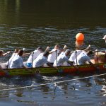 Ve Strakonicích brázdily Otavu dračí lodě. Místní Draci nasadili i dvě dětské posádky