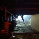 V Dobechově u Kaplice v noci hořel srub. Škoda se odhaduje přes deset milionů