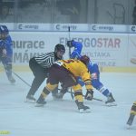 VIDEO: Kohouti zvládli premiéru v Maxa lize skvěle! Obhájci titulu z Jihlavy nasypali v mlhovém oparu šest kousků