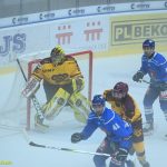 VIDEO: Kohouti zvládli premiéru v Maxa lize skvěle! Obhájci titulu z Jihlavy nasypali v mlhovém oparu šest kousků