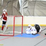 VIDEO: Plánští hokejbalisté zahájili novou sezonu porážkou. Od osmičlenného Olympu schytali bůra
