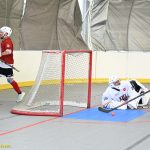 VIDEO: Plánští hokejbalisté zahájili novou sezonu porážkou. Od osmičlenného Olympu schytali bůra