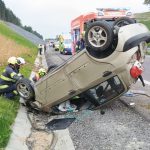 Při nehodě v Budějovicích nedal řidič přednost v jízdě, další nezvládl řízení u Lišova