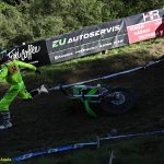 VIDEO: Strmý vrch v Chýnově přilákal závodníky od dětí až po zkušené jezdce