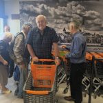 V Měšicích otevřel supermarket COOP TIP. Davy zákazníků už čekaly
