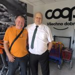 V Měšicích otevřel supermarket COOP TIP. Davy zákazníků už čekaly