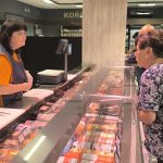 V Měšicích otevřel supermarket COOP TIP. Davy zákazníků už čekaly