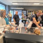 V Měšicích otevřel supermarket COOP TIP. Davy zákazníků už čekaly