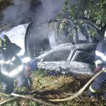 AKTUALIZOVÁNO: Tragická nehoda u obce Sedlec. Řidič uhořel