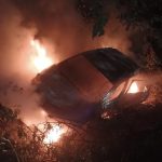 AKTUALIZOVÁNO: Tragická nehoda u obce Sedlec. Řidič uhořel