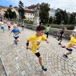 Běhu mezi mosty v Písku se zúčastnil rekordní počet běžců. Bylo jich přes tisíc