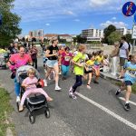 Běhu mezi mosty v Písku se zúčastnil rekordní počet běžců. Bylo jich přes tisíc