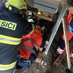 AKTUALIZOVÁNO: V pivovaru v Jindřichově Hradci spadl na mladého muže výtah. Utrpěl vážná zranění