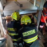 AKTUALIZOVÁNO: V pivovaru v Jindřichově Hradci spadl na mladého muže výtah. Utrpěl vážná zranění