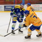 Králové vedení s houževnatým soupeřem nedotáhli, po nájezdech se radoval Hronov