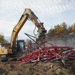 V Českém Krumlově začala demolice vyhořelého bazénu