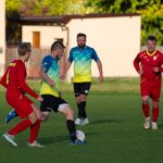 Fotbal: Galapředstavení v Kamenném Újezdě. Zlatá Koruna opanovala desetigólovou bitvu