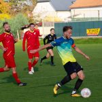 Fotbal: Galapředstavení v Kamenném Újezdě. Zlatá Koruna opanovala desetigólovou bitvu