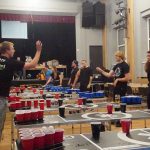 Beer pong plní české hospody, baví hlavně mladé