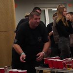 Beer pong plní české hospody, baví hlavně mladé