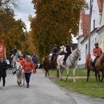 Hubertská jízda přilákala do Zálší čtyřicítku koní a deset spřežení