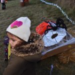 Milevské Strašidýlkování u fotopointu vylákalo rodiče s dětmi nad město