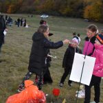 Milevské Strašidýlkování u fotopointu vylákalo rodiče s dětmi nad město