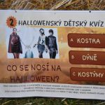 Milevské Strašidýlkování u fotopointu vylákalo rodiče s dětmi nad město