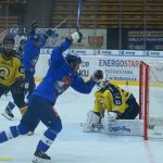 VIDEO: Hokejisté Tábora se radovali v šesté minutě poprvé a naposledy. V dalších třetinách už je Zlínští skórovat nenechali