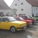 Účastníky třetího srazu milovníků starých vozidel v Olší překvapil obrněný transportér