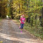 VIDEO: Vítězství na Krosu okolo Soukeníku vybojoval bývalý mistr republiky v maratonu. Mezi ženami vládla Zita Plachá z Tábora