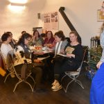 Módní přehlídka v Latinské škole představila barevný styl podzimu
