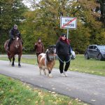 Hubertská jízda v Horním Bukovsku byla téměř bez koní. Účastníci si ji přesto užili naplno