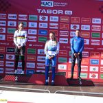 Juniorka Barbora Bukovská ovládla Světový pohár v cyklokrosu v Táboře! Domácí junior Tadeáš Pazourek obsadil 24. místo