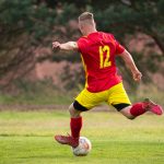 Fotbal: Zápas ve Chvalšinách se změnil v chaos. Boršov po sérii vyloučení odešel ze hřiště