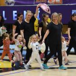 Sokolská akademie naplnila sportovní halu filmovou hudbou