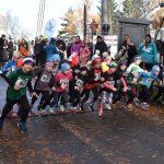 Charitativní běh a pochod na pomoc mladým onkologickým pacientům měl u táborské Hýlačky rekordní účast