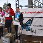 Charitativní běh a pochod na pomoc mladým onkologickým pacientům měl u táborské Hýlačky rekordní účast