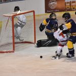 Mladší žáci HC Strakonice zachraňovali remízu v závěru