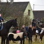 Podzimní Hubertskou vyjížďku si v Dobrošově a Klisinci užili jezdci i diváci