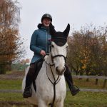 Podzimní Hubertskou vyjížďku si v Dobrošově a Klisinci užili jezdci i diváci