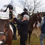 Podzimní Hubertskou vyjížďku si v Dobrošově a Klisinci užili jezdci i diváci